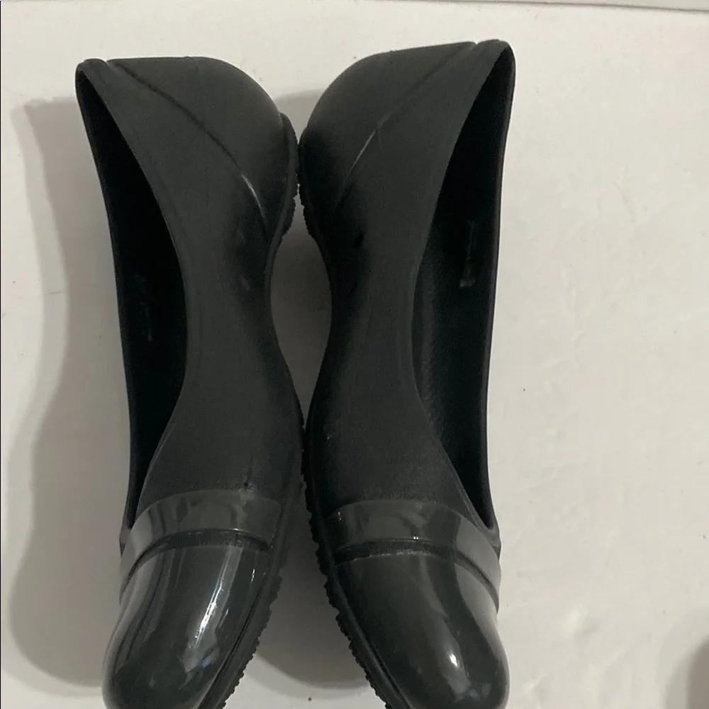 Crocs 7 Women's Black Cap Toe Slip On Flat Heel Casual Ballet Shoes
